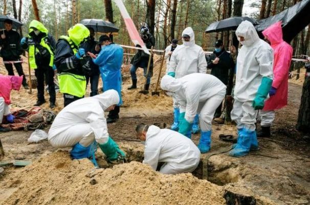 俄乌开战  伊久姆共挖出447遗体 乌克兰：30具似受酷刑