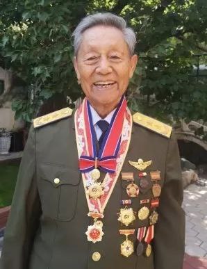 北京军区副司令员兼北空司令员马占民同志逝世