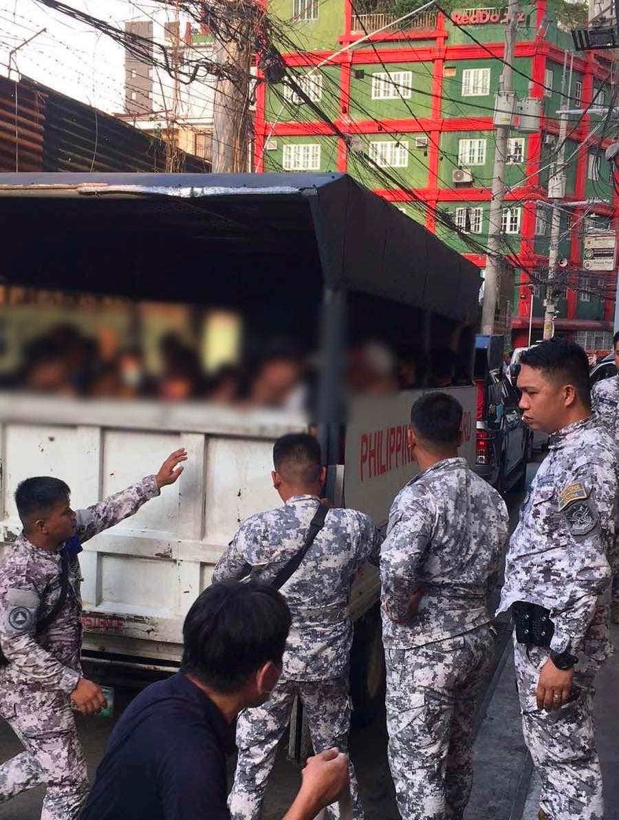大胆! 撕掉海关局封条搬运扣押仿冒品 10中国人及67菲人被捕