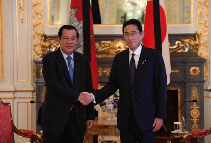 日本首相11月访柬