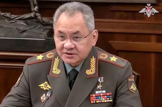 俄罗斯国防部长绍伊古12月1日在与俄军队领导人举行电话会议时表示，乌克兰军队反攻半年来损失了超过12.5万人。